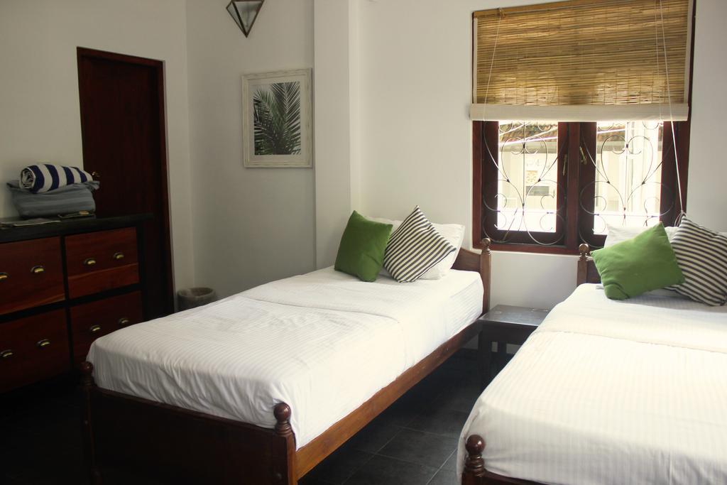 Bedspace Unawatuna Exterior photo