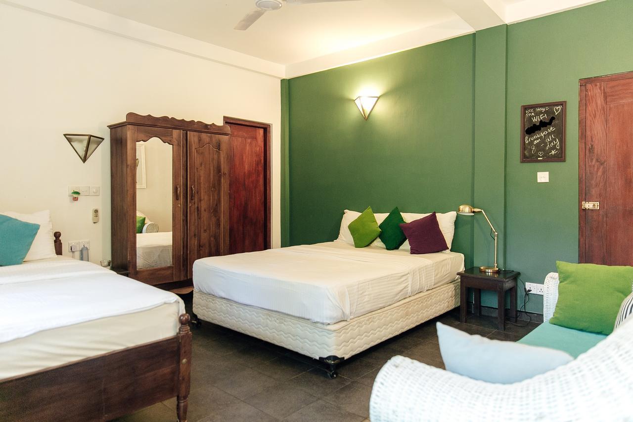 Bedspace Unawatuna Exterior photo